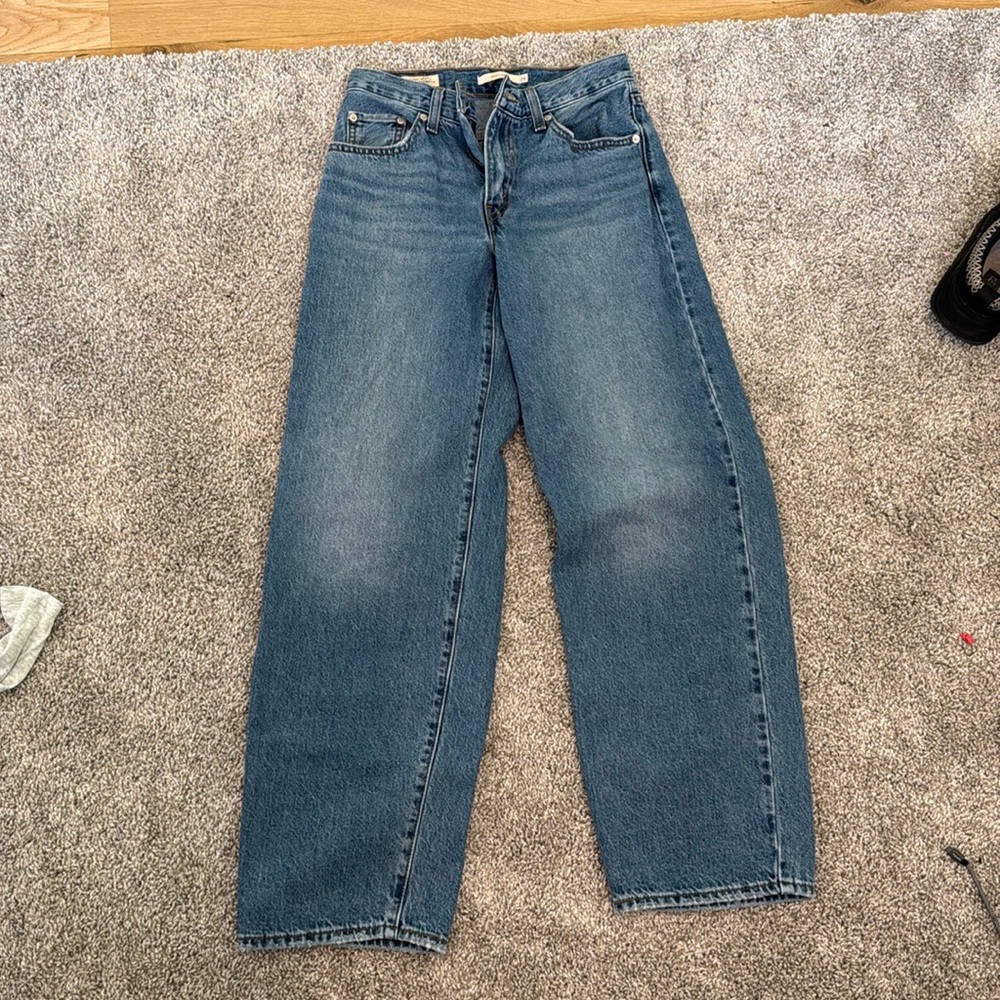 levi baggy dad size 24